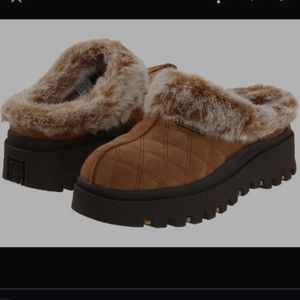 Skechers Shindigs Fortress Clog Faux Fur Suede Tan